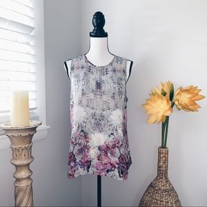 Violet and Claire💜🤍💗sleeveless print top LG EUC